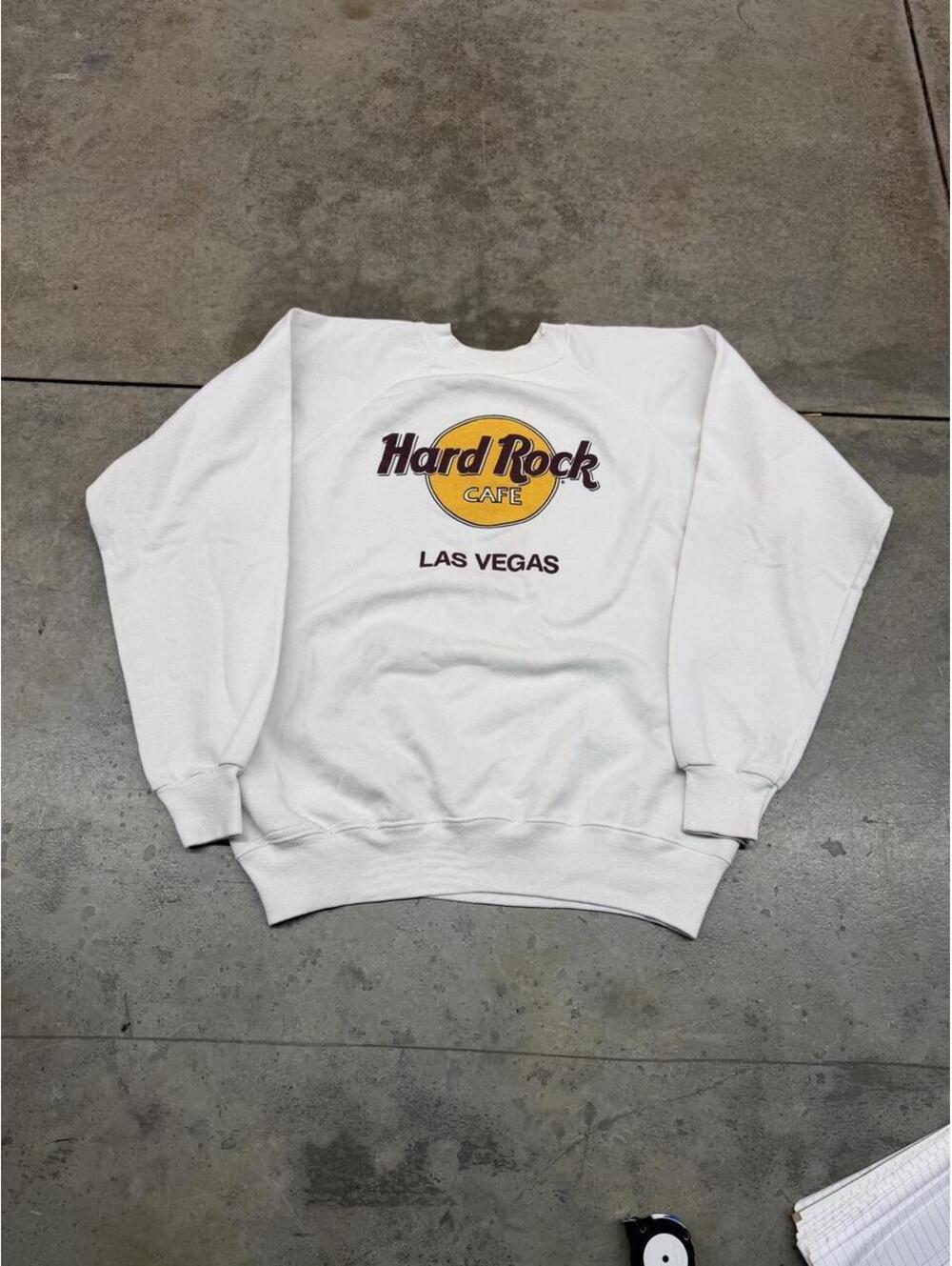 vintage hard rock cafe las vegas destination white crewneck size xl